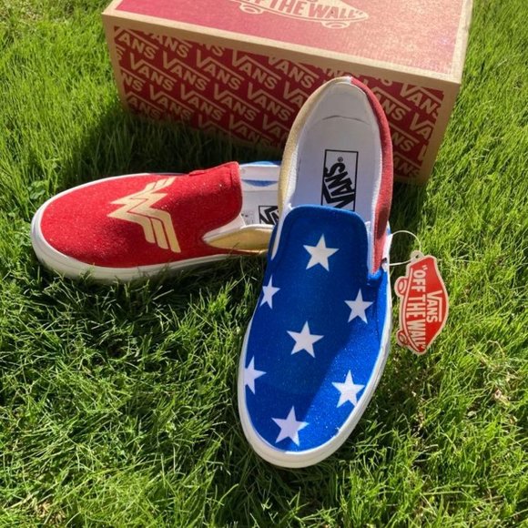 Wonder Woman 1984 Custom Vans - Picture 2 of 10